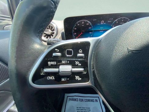 Used 2021 Mercedes-Benz GLA 250 4MATIC image 28