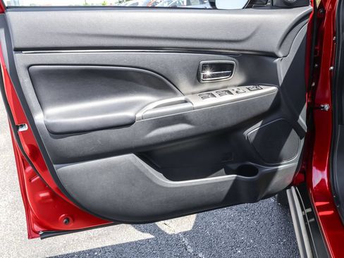 Used 2024 Mitsubishi Outlander Sport SE AWD/4WD image 25