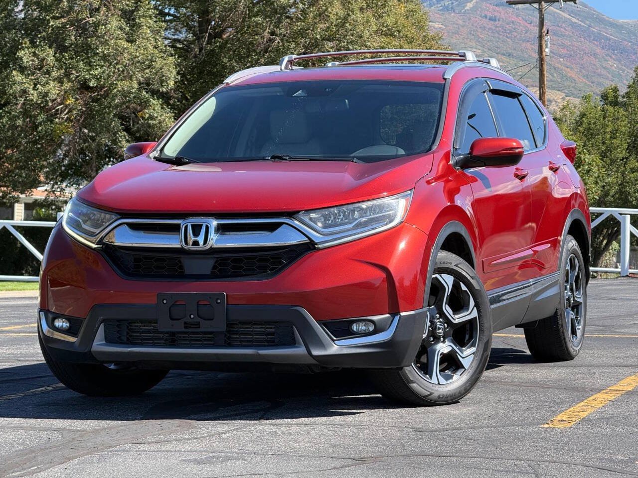 Used 2019 Honda CR-V Touring image 1