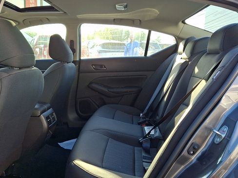 New 2026 Nissan Altima 2.5 SV w/ SV Special Edition Package AWD/4WD image 7