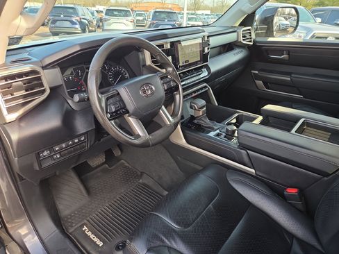 Used 2022 Toyota Tundra SR5 w/ SR5 Convenience Package image 15