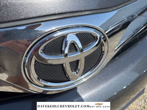 Used 2014 Toyota Camry LE FWD image 33