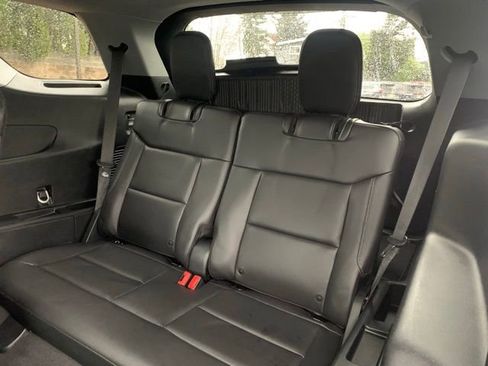 Certified 2023 Ford Explorer XLT w/ Equipment Group 202A image 19