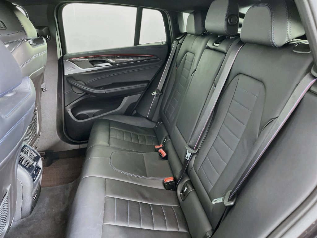 Used 2023 BMW X4 M40i AWD/4WD image 28