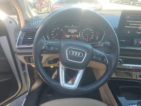 Used 2022 Audi Q5 2.0T Premium image 11