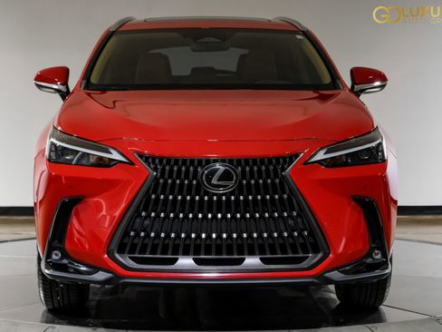 Used 2024 Lexus NX 250 FWD w/ Premium Package image 7