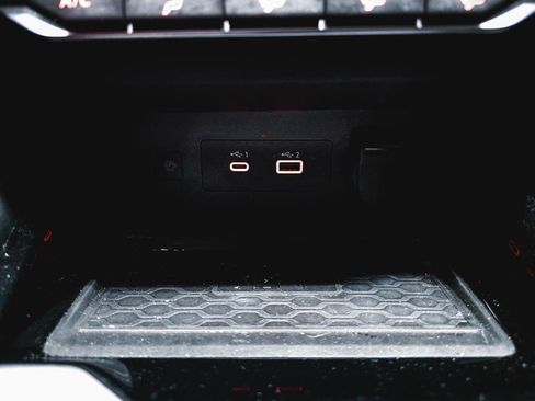 Used 2023 Nissan Altima 2.5 SR w/ SR Premium Package image 34