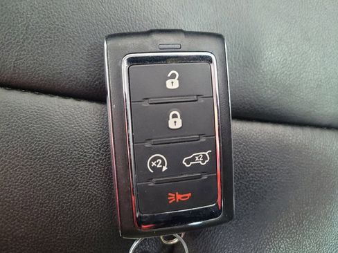 Used 2022 Jeep Grand Cherokee Limited 4xe image 32