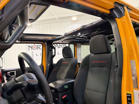 Used 2021 Jeep Wrangler Unlimited Rubicon image 24