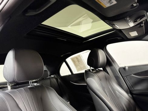 Used 2022 Mercedes-Benz E 350 4MATIC Sedan image 12