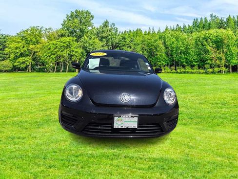 Used 2019 Volkswagen Beetle 2.0T S FWD image 3