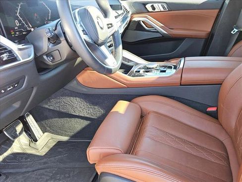 Certified 2025 BMW X6 xDrive40i image 21