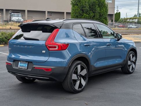 Used 2023 Volvo XC40 Recharge Ultimate w/ Protection Package Premier AWD/4WD image 7