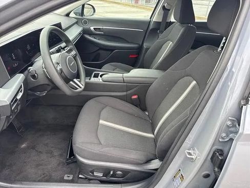 Used 2025 Hyundai Sonata SEL FWD image 11