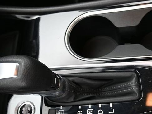 Used 2024 Nissan Altima 2.5 SV image 19