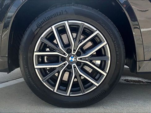 Used 2024 BMW X1 xDrive28i w/ M Sport Package image 11