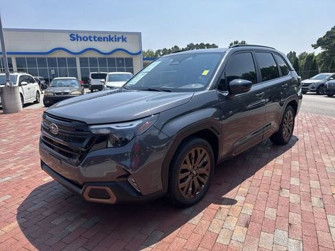 Used 2025 Subaru Forester Sport AWD/4WD image 1