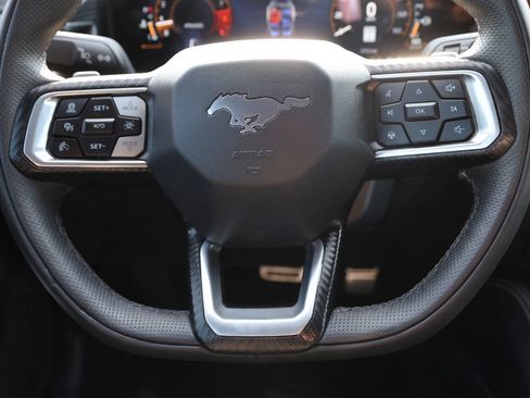 Used 2025 Ford Mustang GT Premium RWD image 18