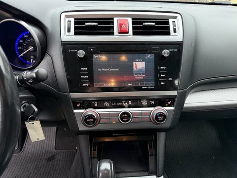 Used 2017 Subaru Outback 2.5i Premium image 27