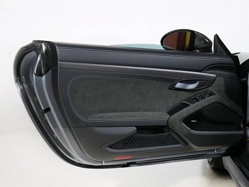 Certified 2025 Porsche 718 Boxster Spyder RS RWD image 27