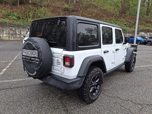 Certified 2022 Jeep Wrangler Unlimited Sport AWD/4WD image 7