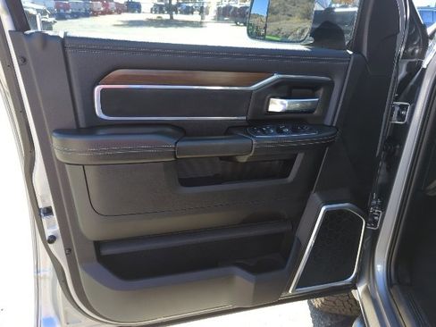 Certified 2022 RAM 2500 Laramie image 17