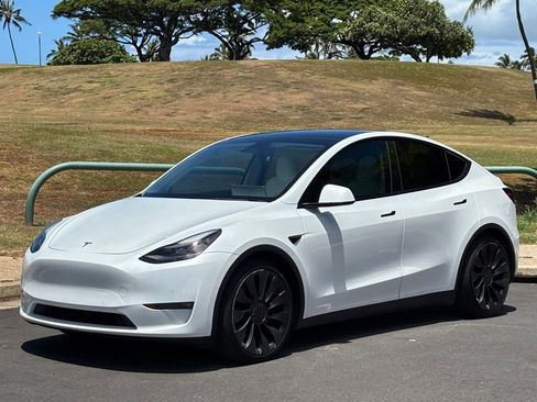 Used 2022 Tesla Model Y Performance AWD/4WD image 1