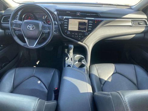 Used 2019 Toyota Camry XSE image 17