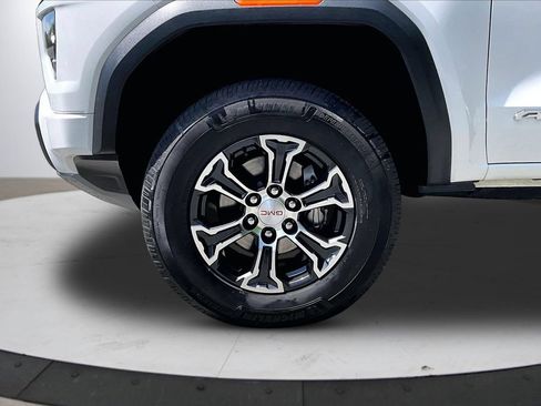 Used 2023 GMC Canyon AT4 AWD/4WD image 31