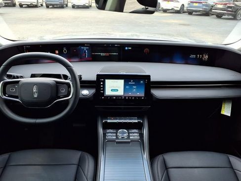 New 2026 Lincoln Nautilus Premier image 10