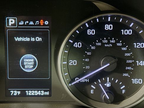 Used 2017 Hyundai Elantra Limited w/ Limited Ultimate Package 05 image 19