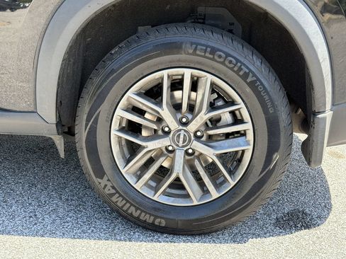 Certified 2023 Nissan Rogue S FWD image 31
