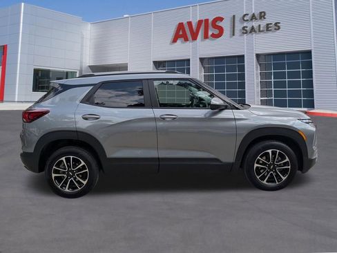 Used 2025 Chevrolet TrailBlazer LT image 5