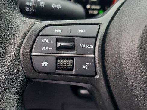 Used 2025 Honda CR-V LX image 28