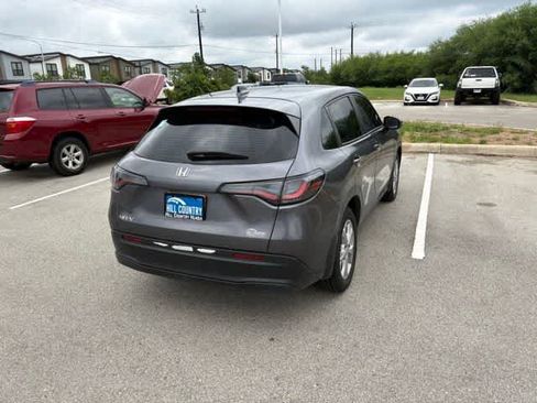 Used 2023 Honda HR-V LX image 5