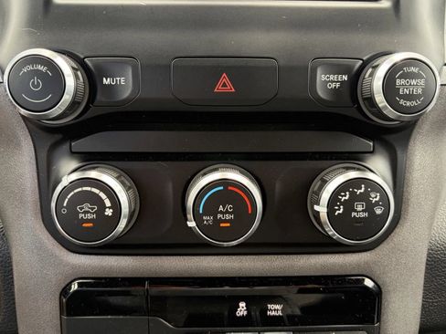 Used 2021 RAM 1500 Big Horn AWD/4WD image 22