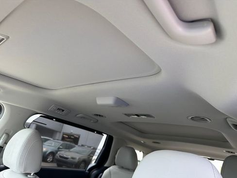 New 2026 Kia Carnival SX Prestige FWD image 16