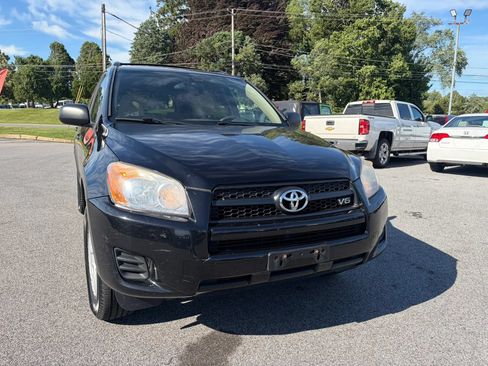 Used 2011 Toyota RAV4 4WD V6 w/ Tow Prep Pkg image 14