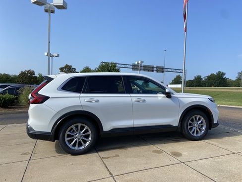 Used 2025 Honda CR-V EX image 12
