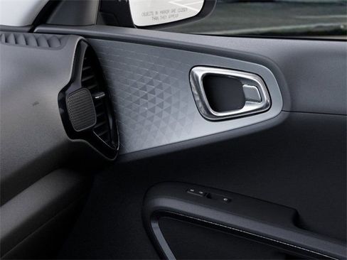 New 2025 Kia Soul S image 25