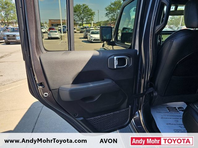 Used 2020 Jeep Gladiator Overland AWD/4WD image 26