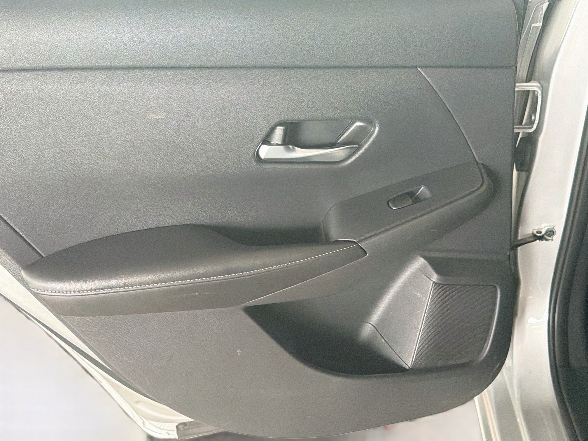 Used 2023 Nissan Sentra SV FWD image 24
