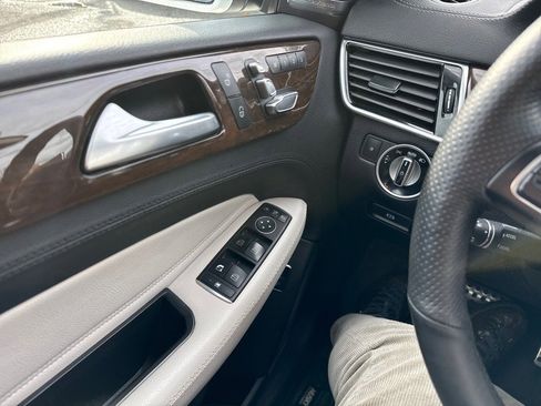 Used 2016 Mercedes-Benz GLE 400 4MATIC image 12