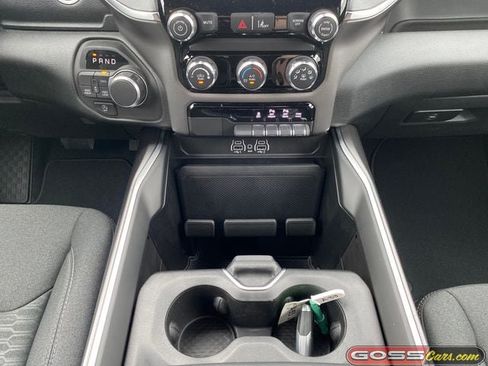 New 2026 RAM 1500 Express AWD/4WD image 13
