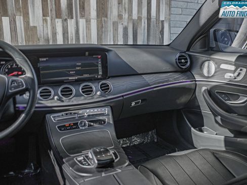 Used 2018 Mercedes-Benz E 300 4MATIC image 18