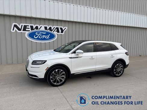 Used 2022 Lincoln Nautilus Reserve w/ Equipment Group 201A image 1