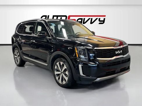 Used 2022 Kia Telluride S AWD/4WD image 1
