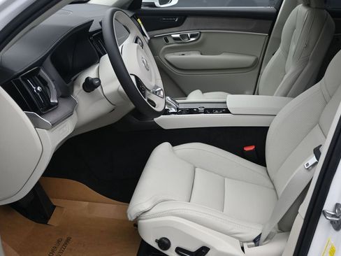 New 2026 Volvo XC90 T8 Ultra w/ Protection Package Premier AWD/4WD image 11
