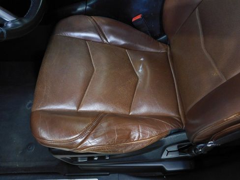 Used 2015 Cadillac Escalade Luxury image 34