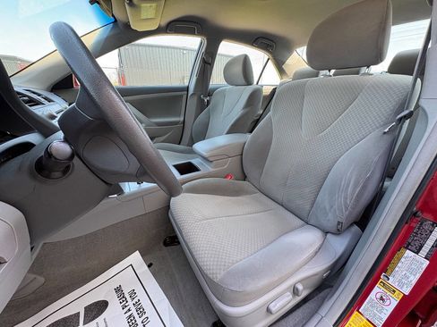 Used 2007 Toyota Camry LE image 23